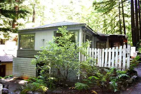 10158 E Zayante Rd, Felton, CA 95018