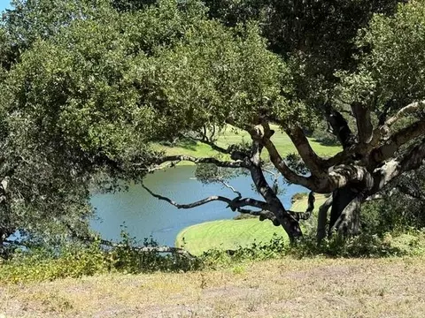 5496 Quail Meadows Dr, Carmel, CA 93923