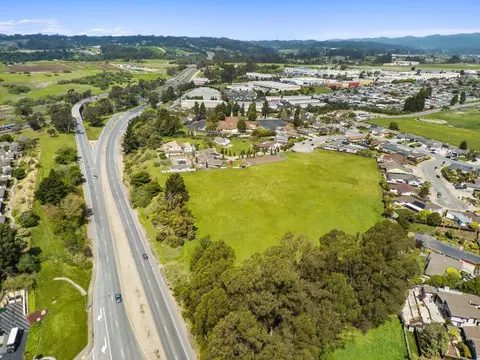 40 Eileen St, Watsonville, CA 95076 photo 7