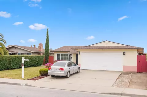 556 Los Coches Ave, Salinas, CA 93906 photo 4