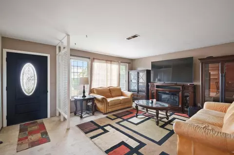 556 Los Coches Ave, Salinas, CA 93906 photo 7