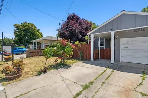 32027 Carroll Ave, Hayward, CA 94544 photo 1