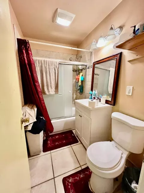 Bath - 128 Maple Ave, Watsonville, CA 95076 photo 2 of 3