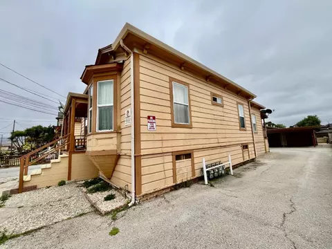 Exterior - 128 Maple Ave, Watsonville, CA 95076 photo 3 of 8