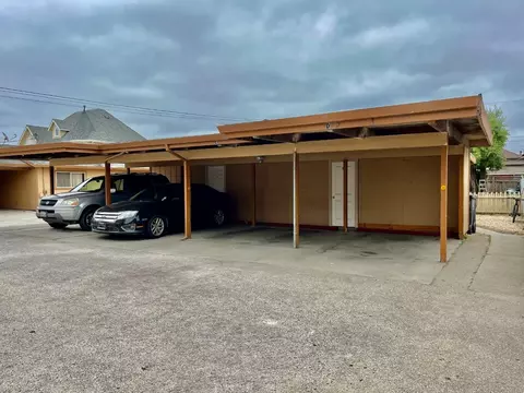 Exterior - 128 Maple Ave, Watsonville, CA 95076 photo 6 of 8
