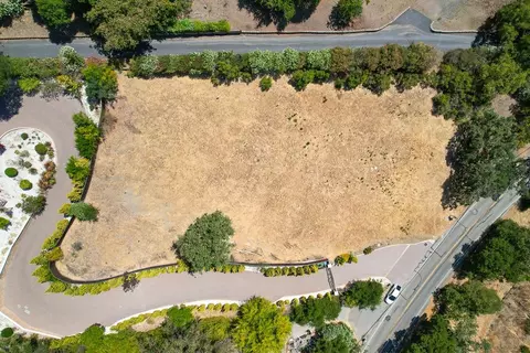 00 Mt Eden Rd, Saratoga, CA 95070