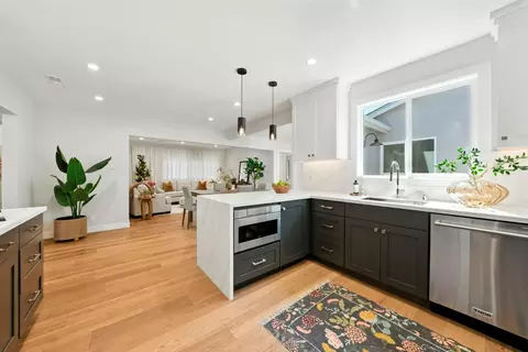 2810 Isabelle Ave, San Mateo, CA 94403