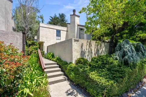 2005 Parrott Dr, San Mateo, CA 94402