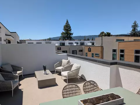 10740 Elm Cir 87-17 Plan 2, Saratoga, CA 95070