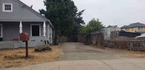 1940 Kinsley St, Santa Cruz, CA 95062