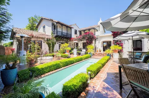 1 Santa Lucia Ave, Salinas, CA 93901