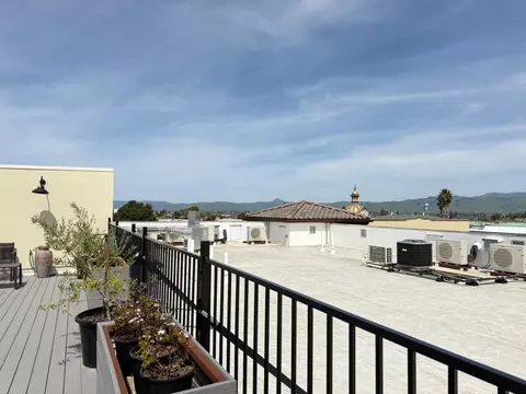 400 San Benito St 312, Hollister, CA 95023