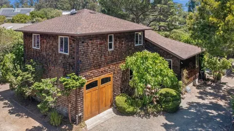 746 Western Dr, Santa Cruz, CA 95060