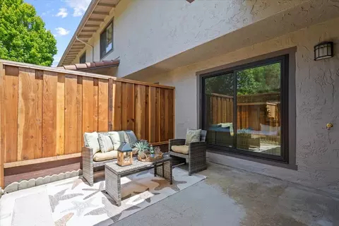 155 Peach Ter, Santa Cruz, CA 95060