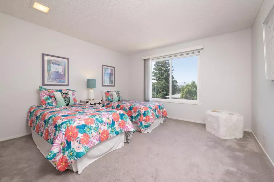 Bedroom - 1458 Hudson St 305, Redwood City, CA 94061 photo 3 of 6