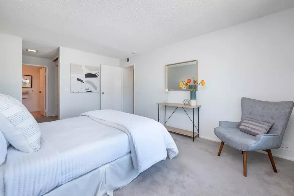 Bedroom - 1458 Hudson St 305, Redwood City, CA 94061 photo 2 of 6