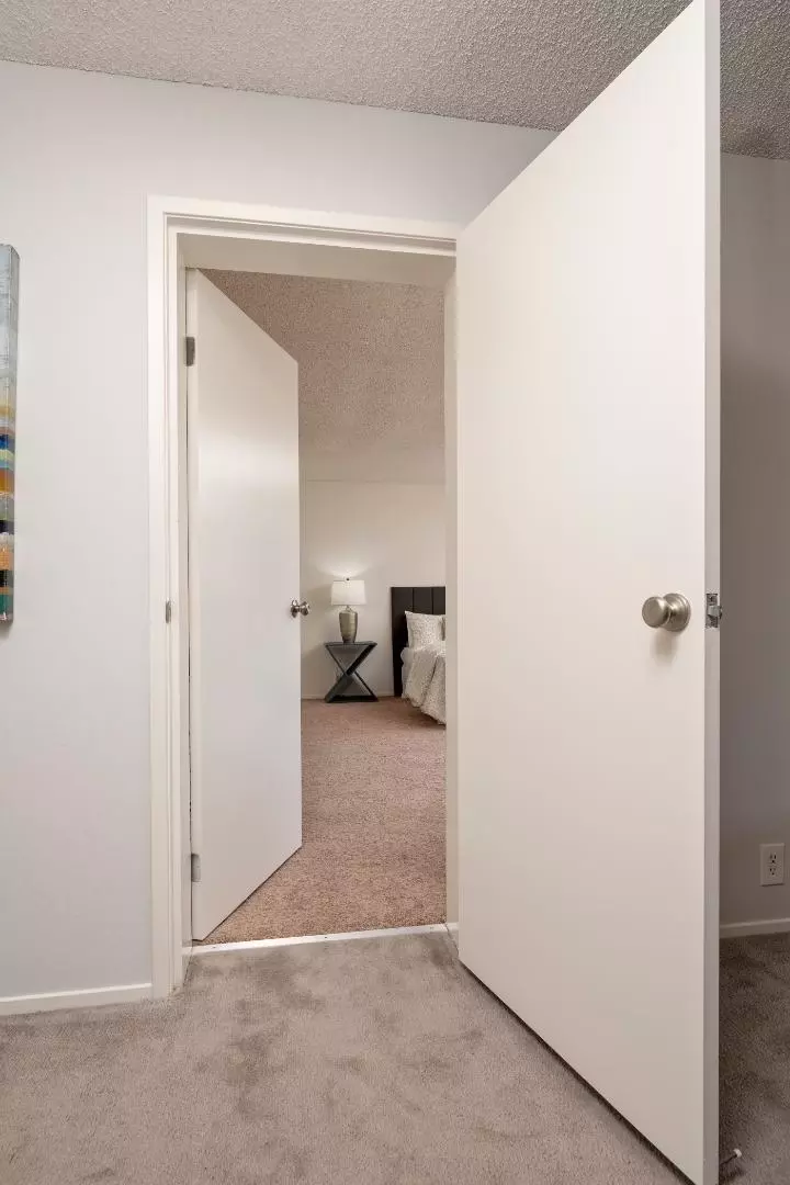 Bedroom - 1458 Hudson St 305, Redwood City, CA 94061 photo 4 of 6