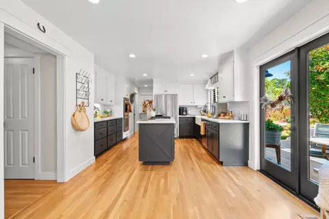 995 Old Farm Ln, Aptos, CA 95003 photo 13