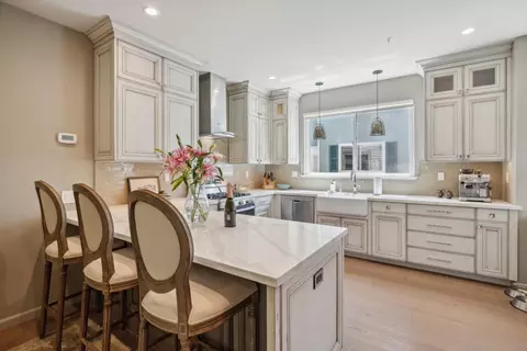 113 Claremont Ter, Santa Cruz, CA 95060