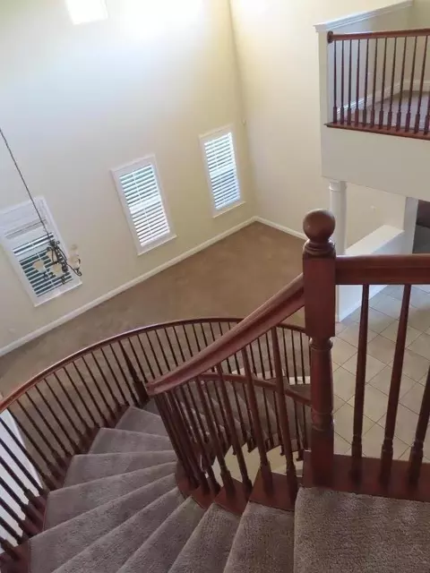 Entry Way - 176 N Sierra Madre St, Tracy, CA 95391 photo 1 of 3