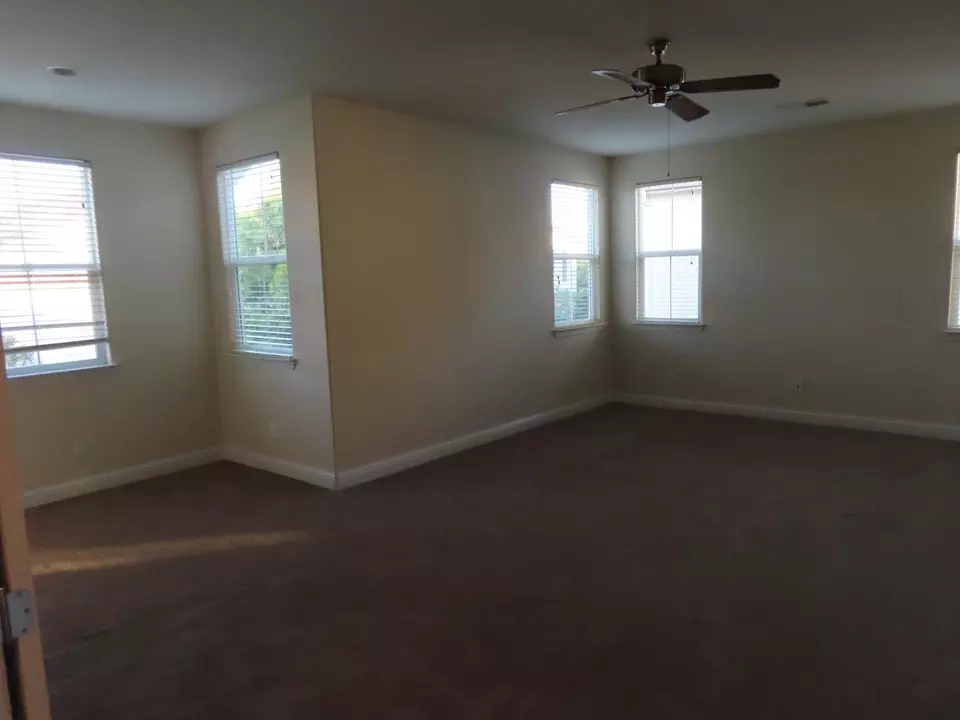 Bedroom - 176 N Sierra Madre St, Tracy, CA 95391 photo 2 of 2