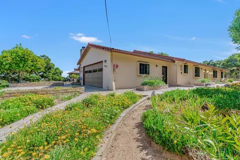 19225 Reavis Way, Salinas, CA 93907 photo 6
