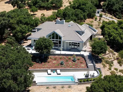 31499 Via Las Rosas, Carmel Valley, CA 93924