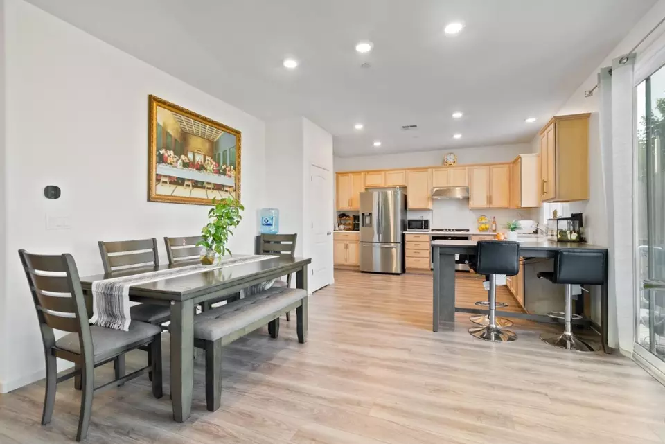 Dining - 1455 Winzer Pl, Gilroy, CA 95020 photo 1 of 1