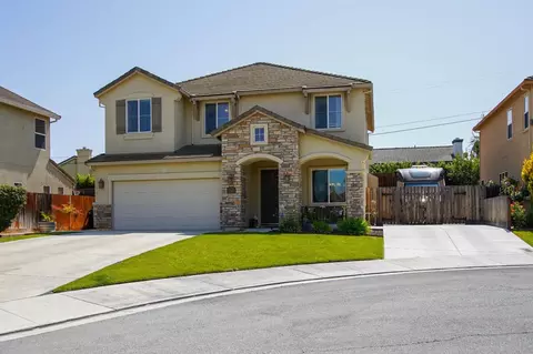 1251 Mulberry St, Hollister, CA 95023
