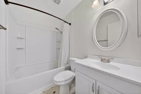 Bath - 1358 Terra Nova Blvd, Pacifica, CA 94044 photo 3 of 3
