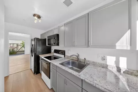 Kitchen - 1358 Terra Nova Blvd, Pacifica, CA 94044 photo 1 of 1