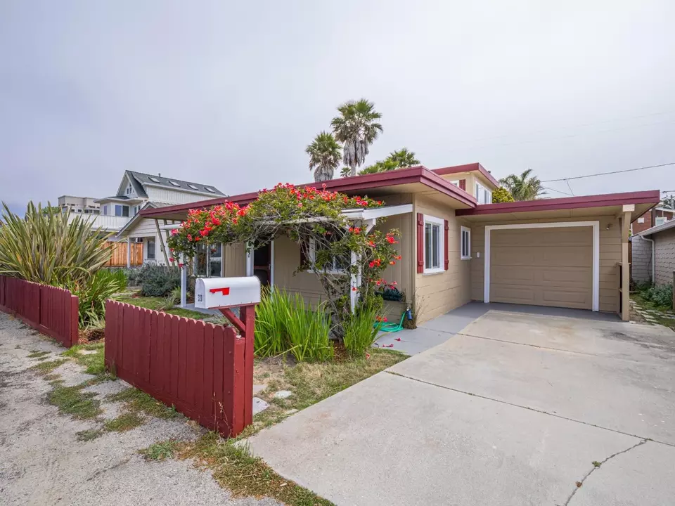 Exterior - 320 35th Ave, Santa Cruz, CA 95062 photo 12 of 12