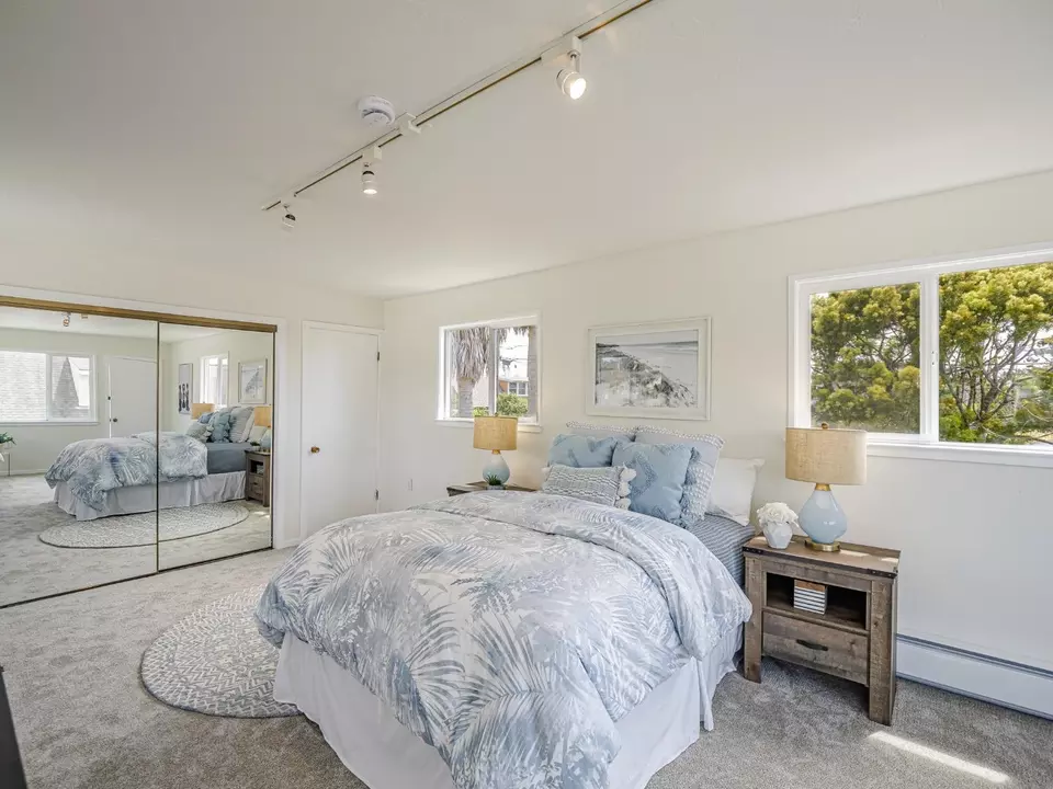 Bedroom - 320 35th Ave, Santa Cruz, CA 95062 photo 2 of 3