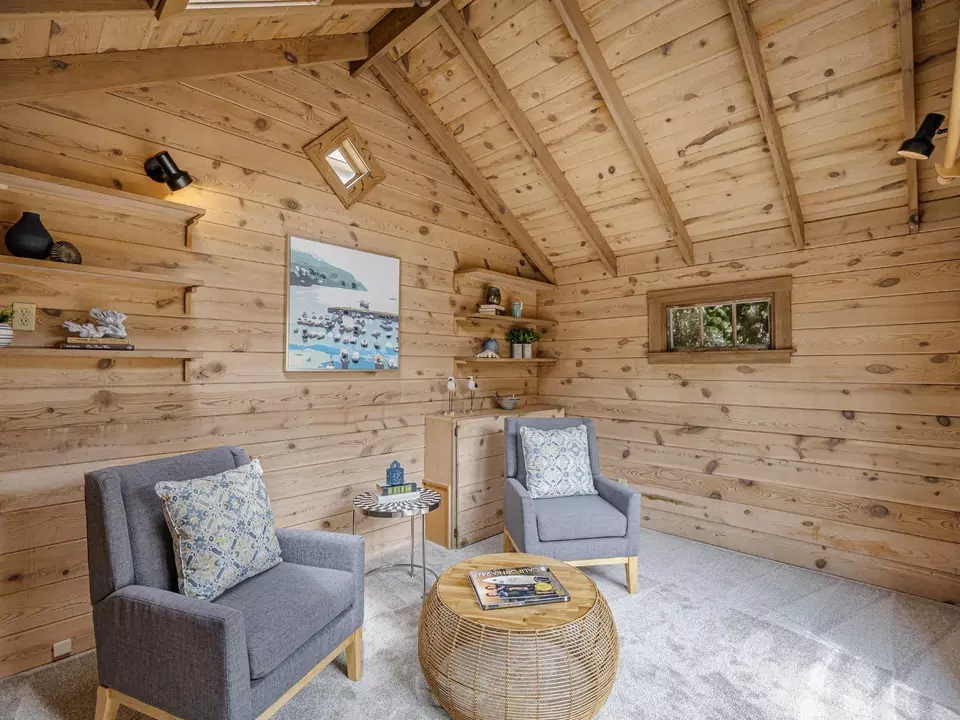 Living - 320 35th Ave, Santa Cruz, CA 95062 photo 8 of 8