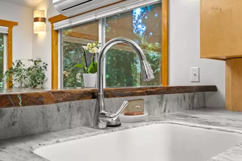 Kitchen - 260 Overlook Dr, Boulder Creek, CA 95006 photo 3 of 4