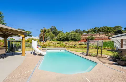 Exterior - 18101 Berta Canyon Rd, Salinas, CA 93907 photo 3 of 11