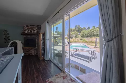 Entry Way - 18101 Berta Canyon Rd, Salinas, CA 93907 photo 3 of 3