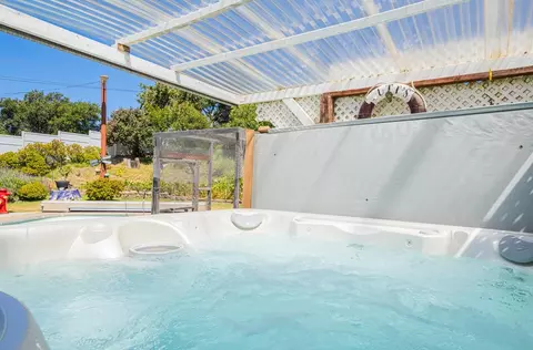 Exterior - 18101 Berta Canyon Rd, Salinas, CA 93907 photo 4 of 11