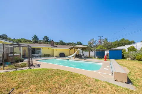 Exterior - 18101 Berta Canyon Rd, Salinas, CA 93907 photo 5 of 11