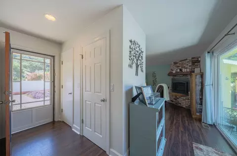 Entry Way - 18101 Berta Canyon Rd, Salinas, CA 93907 photo 2 of 3