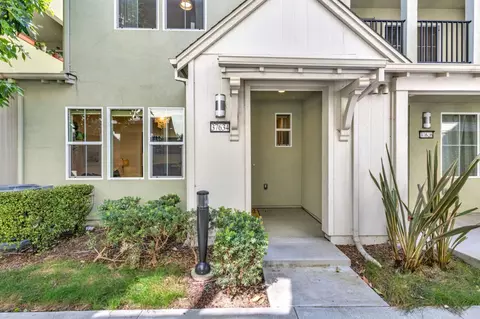 37634 Cape Cod Rd, Newark, CA 94560 photo 1