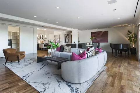 240 3rd St 301, Los Altos, CA 94022