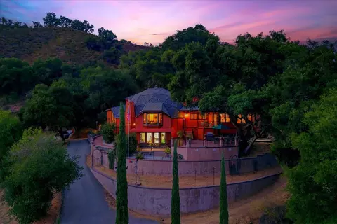 5224 Twin Falls Rd, Morgan Hill, CA 95037