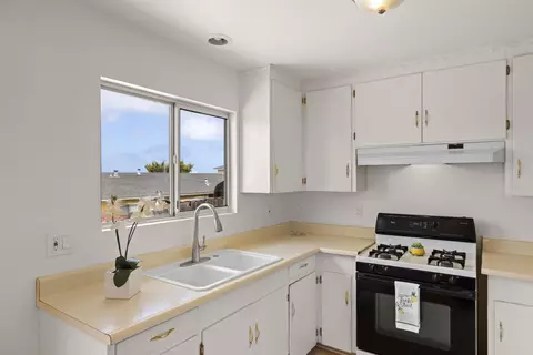 1609 Soto St, Seaside, CA 93955 photo 9