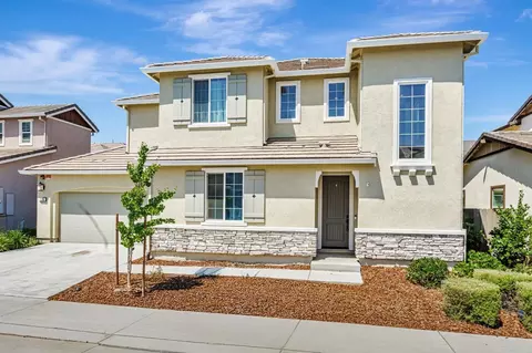 536 Datura Dr, Vacaville, CA 95687