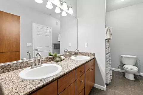 Bath - 8434 Walerga Rd 1011, Antelope, CA 95843 photo 3 of 6