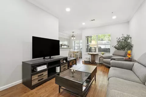 Living - 8434 Walerga Rd 1011, Antelope, CA 95843 photo 3 of 4