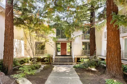 1100 Sharon Park Dr 29, Menlo Park, CA 94025