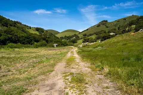 Exterior - 100 Old Stage Rd, San Juan Bautista, CA 95045 photo 2 of 3