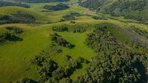 View/Area - 100 Old Stage Rd, San Juan Bautista, CA 95045 photo 9 of 14